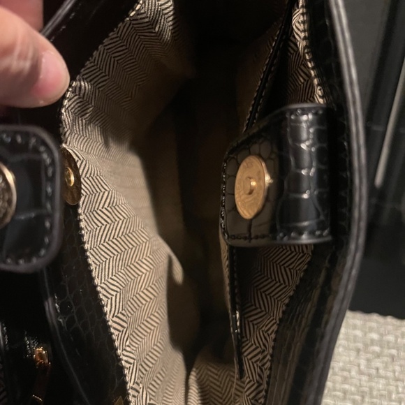 NWT Moda Luxe Vegan Danica Bucket Bag - Picture 8 of 10